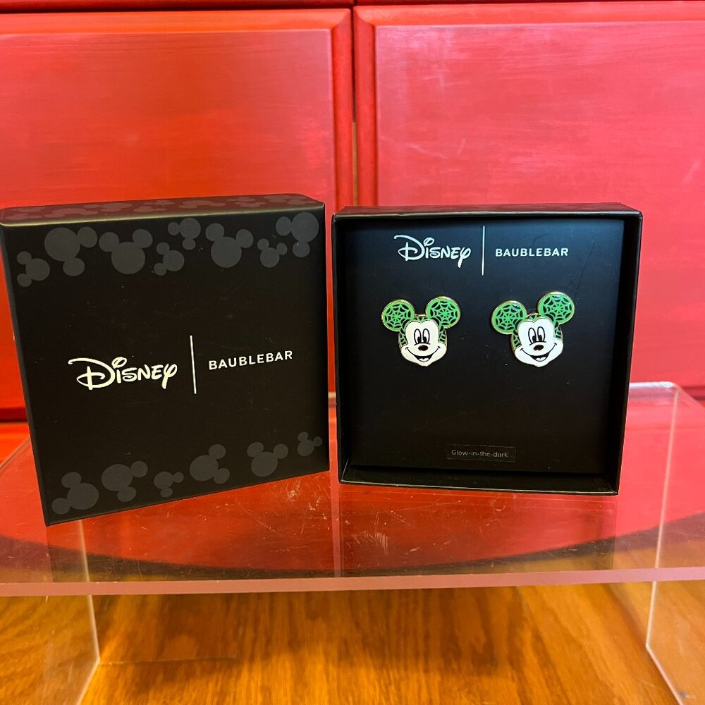 NIP Disney Baublebar Mickey Mouse Halloween Spider Web glow in the dark spooky